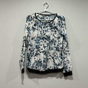 Floral long sleeve blouse